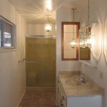 1579 Crystal Air bathroom